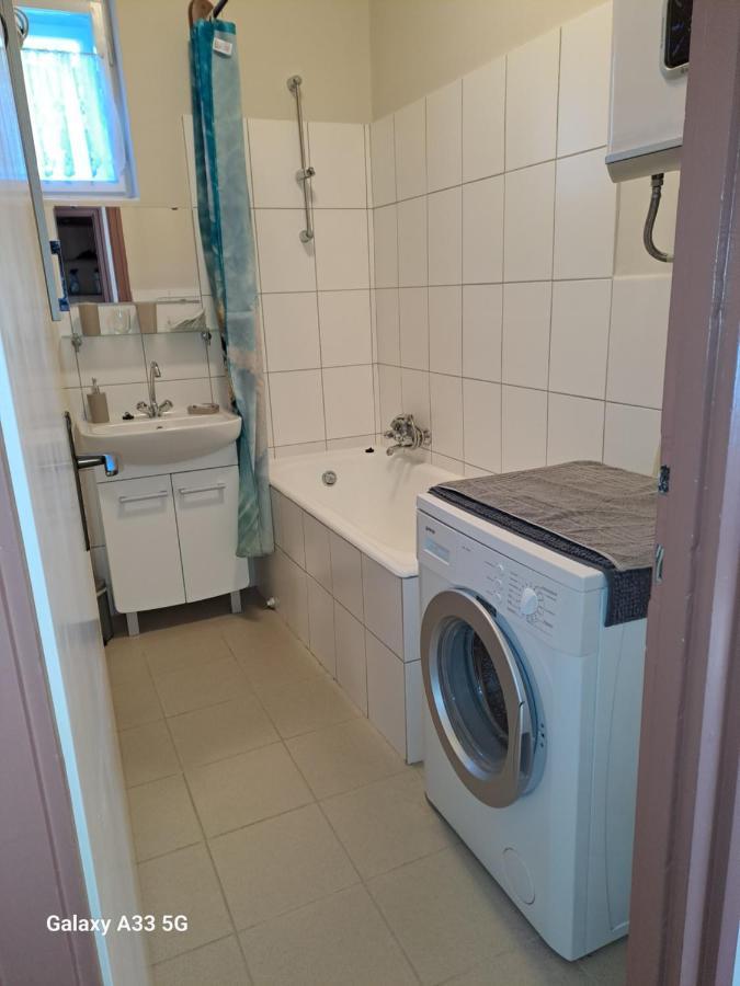 솜버트헤이 Szell 3 Apartman 아파트 외부 사진